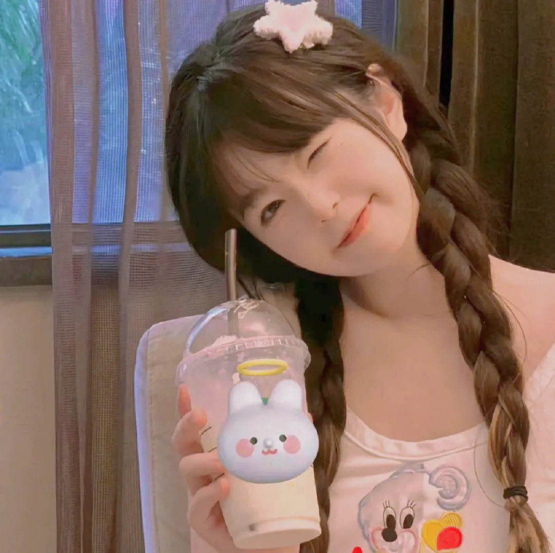 与彩云相遇2023